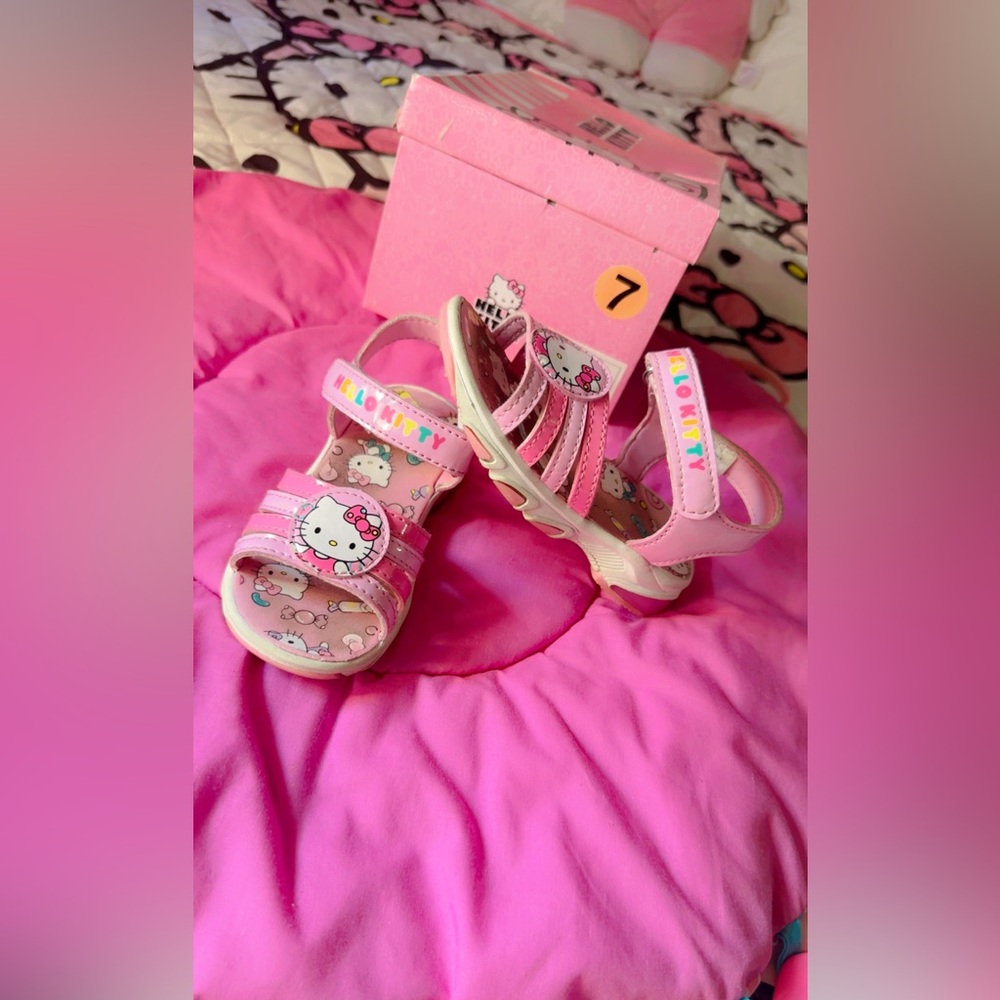 Hello Kitty Pink Sandals